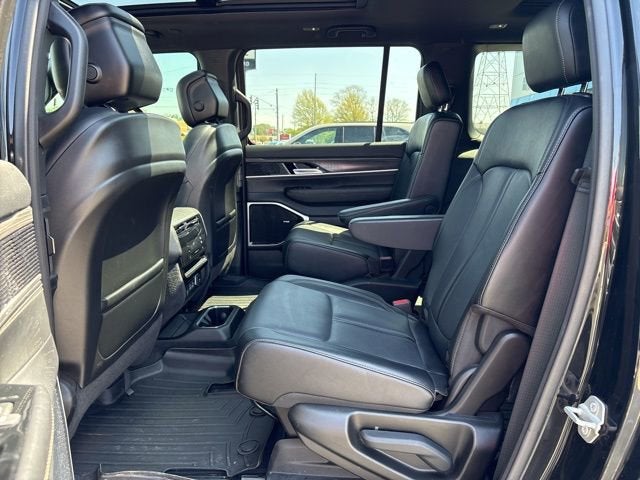 2024 Jeep Wagoneer L Series III