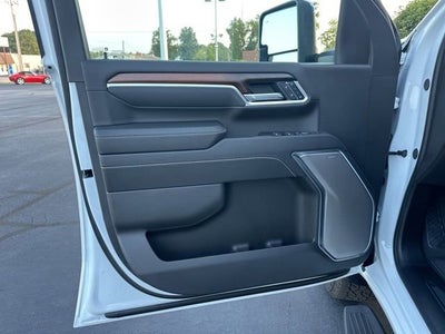 2025 GMC Sierra 2500 HD Denali