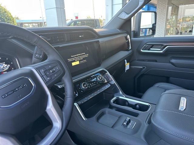 2025 GMC Sierra 2500 HD Denali