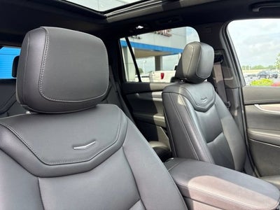 2024 Cadillac XT6 Luxury
