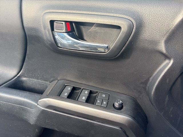 2021 Toyota Tacoma 4WD SR