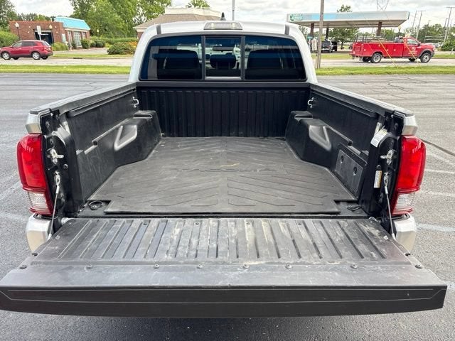 2022 Toyota Tacoma 4WD SR