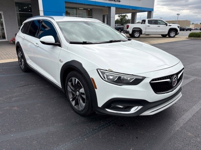 2018 Buick Regal TourX Essence